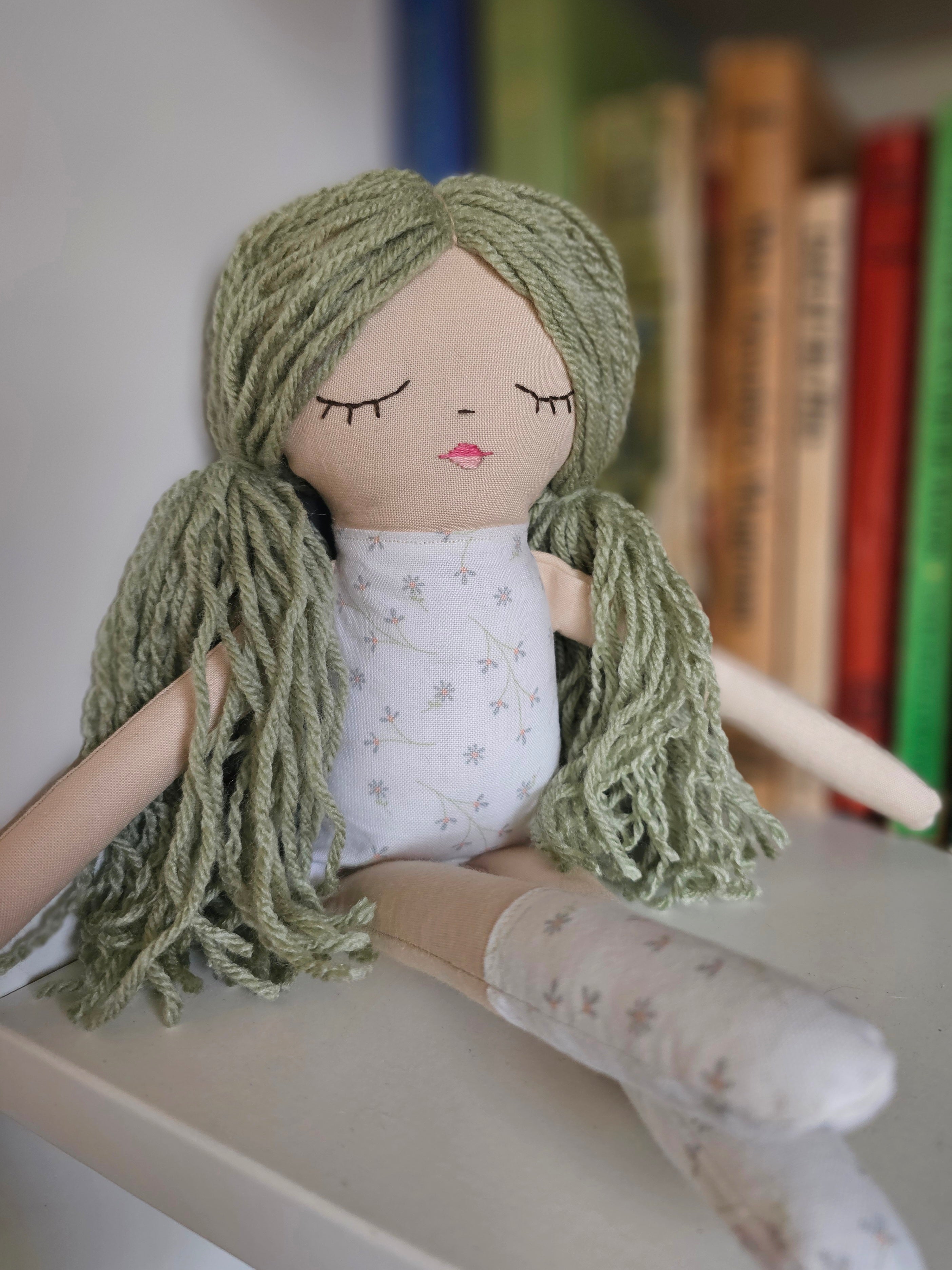 Flower Fabric Yarn Doll- Ivory